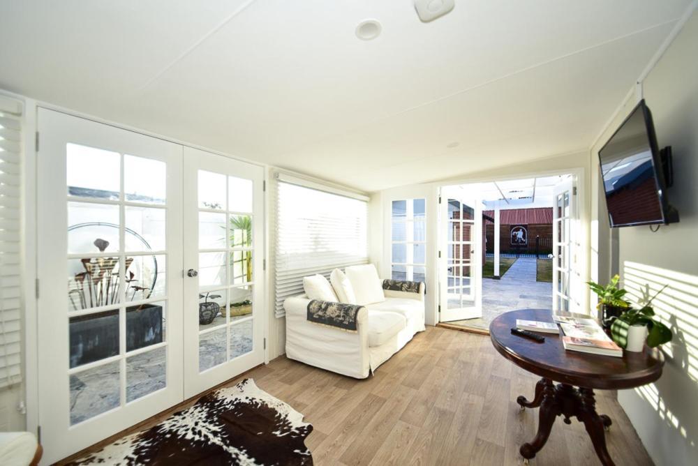 Macleay Cottage With Plunge Pool And Local Arts Dubbo Bagian luar foto
