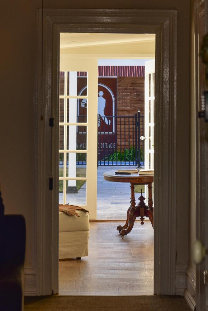 Macleay Cottage With Plunge Pool And Local Arts Dubbo Bagian luar foto